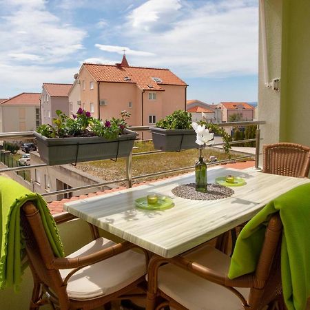Apartman Adriatic Sea Promajna Esterno foto