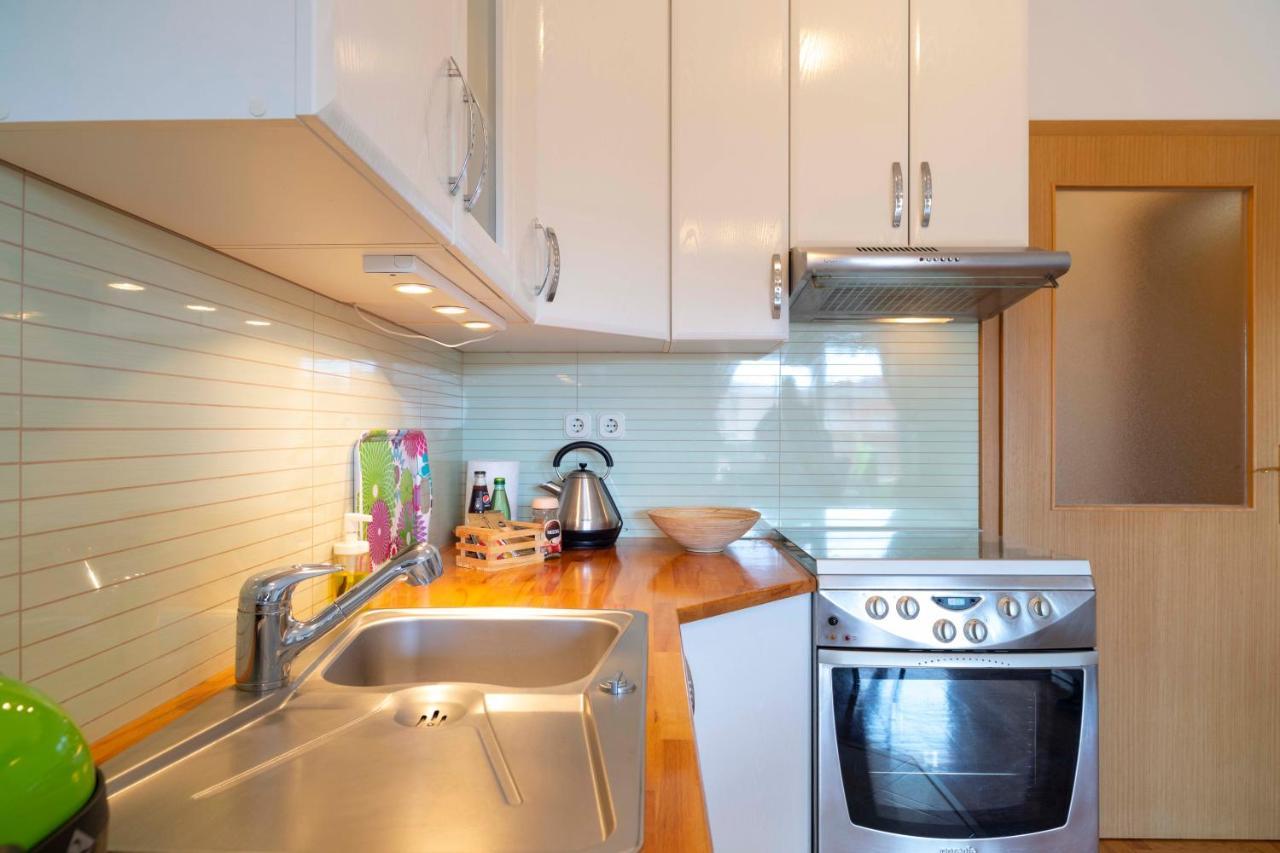 Apartman Adriatic Sea Promajna Esterno foto