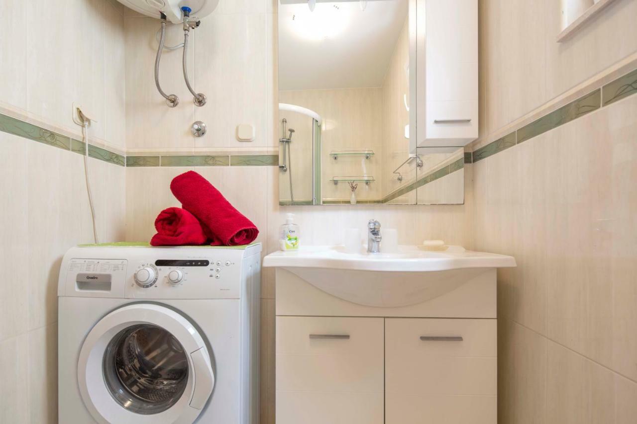 Apartman Adriatic Sea Promajna Esterno foto