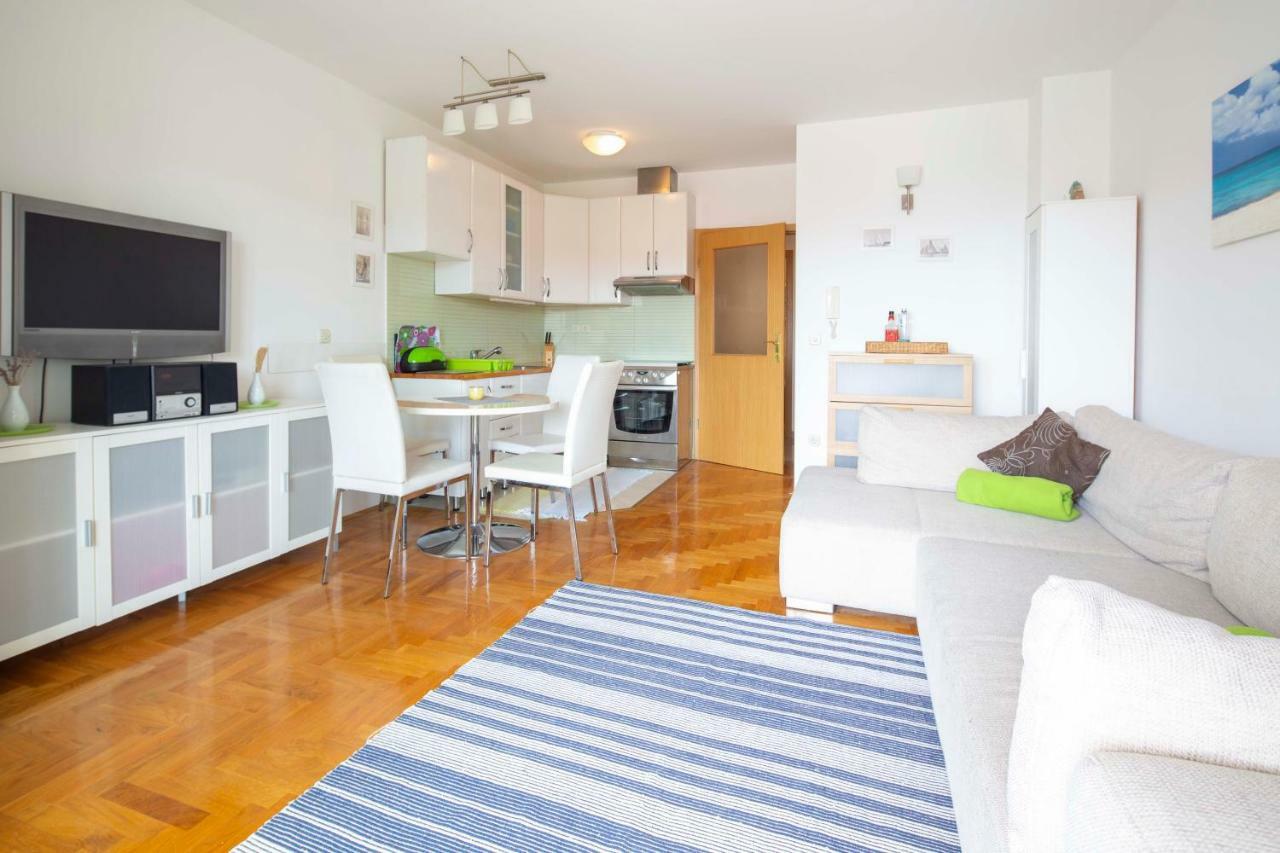Apartman Adriatic Sea Promajna Esterno foto